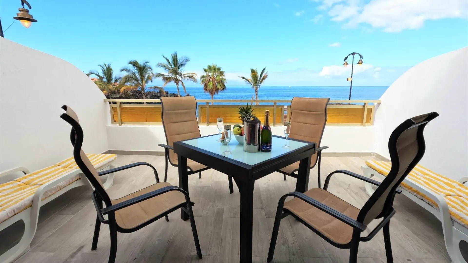 Beautiful Sunset Apartment Puerto de Santiago